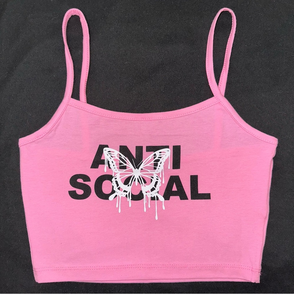 NWOT Fashion Nova Butterfly Pink Crop Top